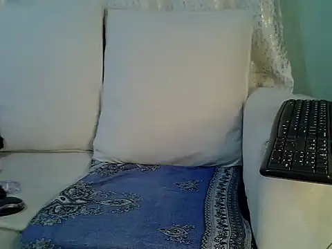 Caryyyl online show from February 6, 2026, 6:07 am