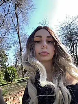 SandraCarter online show from March 7, 2025, 11:07 am