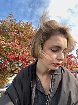 SandraCarter online show from October 12, 2025, 7:07 am