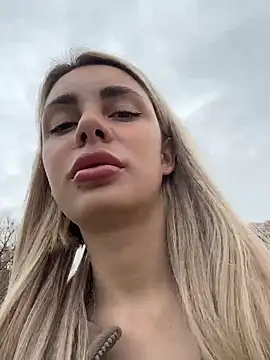 Snapshot of SandraCarter chatting on March 28, 2026, 7:41 am SandraCarter online show from March 28, 2026, 7:41 am