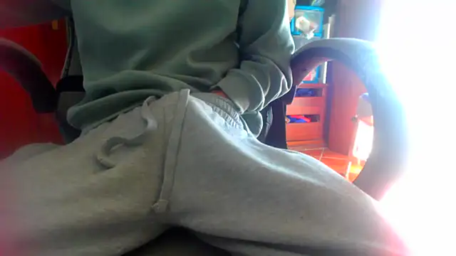 Snapshot of ruben1223 chatting on March 26, 2026, 10:54 am ruben1223 online show from March 26, 2026, 10:54 am