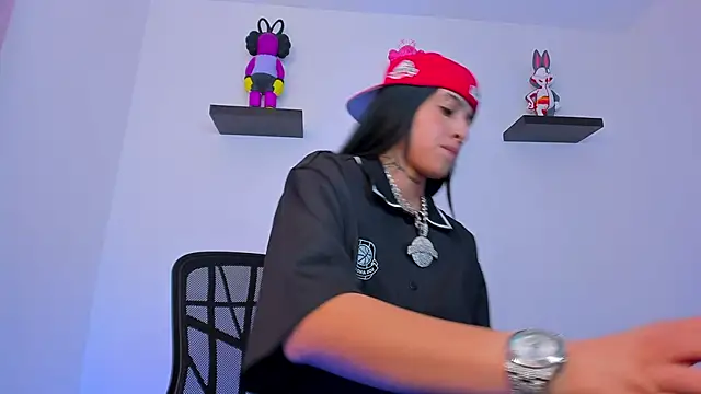 Gangster Girl online show from February 5, 2025, 10:22 pm