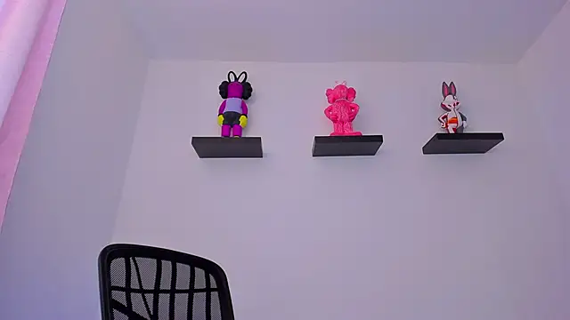 Gangster Girl online show from February 7, 2025, 8:10 pm