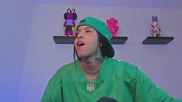 Gangster Girl online show from February 18, 2025, 2:27 am