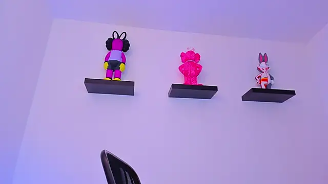 Gangster Girl online show from March 9, 2025, 9:57 pm