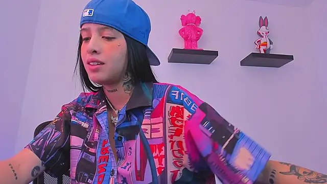 Gangster Girl online show from March 16, 2025, 7:06 pm