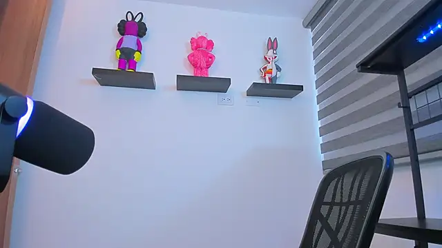 Gangster Girl online show from September 26, 2025, 5:17 pm