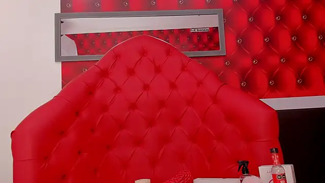 SARAFOXX  online show from February 19, 2025, 2:55 pm