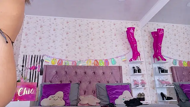 AvrillThomas online show from March 30, 2026, 7:15 pm