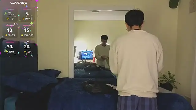 cameron cum online show from April 13, 2026, 10:10 am