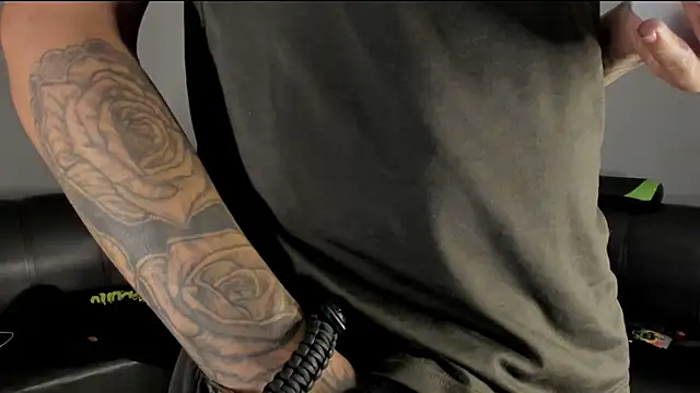 Snapshot of jamesinked_ chatting on December 21, 2024, 6:02 pm jamesinked  online show from December 21, 2024, 6:02 pm