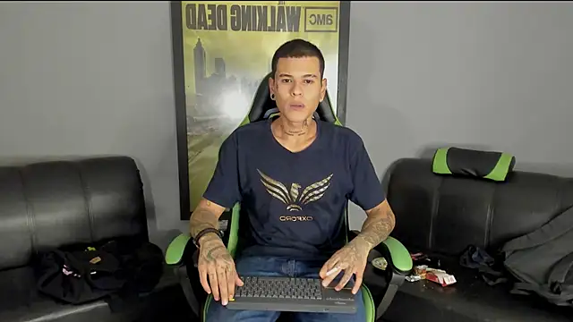 Snapshot of jamesinked_ chatting on January 12, 2025, 2:24 am jamesinked  online show from January 12, 2025, 2:24 am
