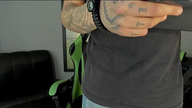 Snapshot of jamesinked_ chatting on January 16, 2025, 7:41 pm jamesinked  online show from January 16, 2025, 7:41 pm