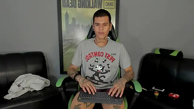 Snapshot of jamesinked_ chatting on January 27, 2025, 6:52 pm jamesinked  online show from January 27, 2025, 6:52 pm