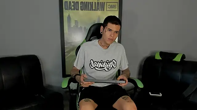 Snapshot of jamesinked_ chatting on January 30, 2025, 4:24 pm jamesinked  online show from January 30, 2025, 4:24 pm