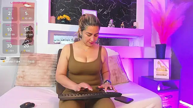Snapshot of Cinthya_mjs chatting on March 21, 2026, 12:21 pm Cinthya mjs online show from March 21, 2026, 12:21 pm