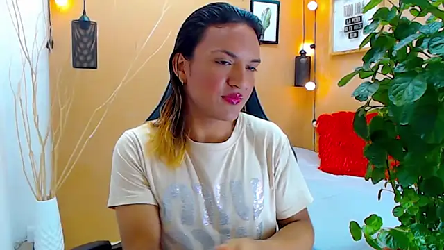 Snapshot of aslyhernandez_7 chatting on September 11, 2025, 12:05 pm aslyhernandez 7 online show from September 11, 2025, 12:05 pm