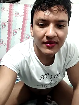 Snapshot of aslyhernandez_7 chatting on February 13, 2026, 2:18 am aslyhernandez 7 online show from February 13, 2026, 2:18 am