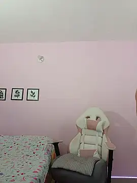 sophie pazz online show from May 21, 2026, 10:06 pm