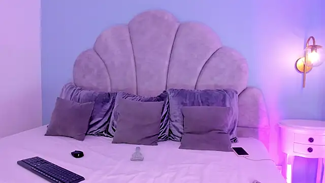 shaina vasquez online show from February 26, 2025, 6:21 pm