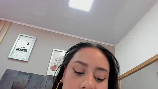 Snapshot of mariaa_fernanda chatting on January 18, 2025, 7:26 pm mariaa fernanda online show from January 18, 2025, 7:26 pm
