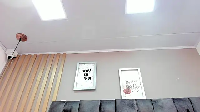 Snapshot of mariaa_fernanda chatting on September 16, 2025, 9:43 am mariaa fernanda online show from September 16, 2025, 9:43 am