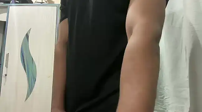 Snapshot of broskix chatting on December 2, 2024, 5:26 pm broskix online show from December 2, 2024, 5:26 pm