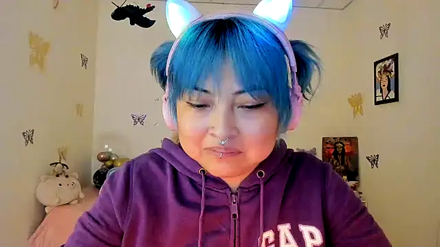 Shaddycute  online show from September 30, 2025, 3:28 pm