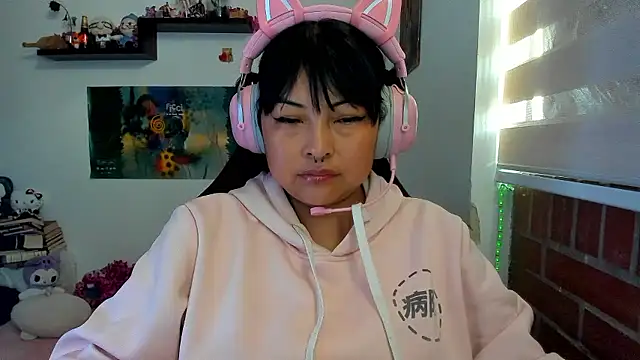 Shaddycute  online show from March 14, 2026, 2:44 pm