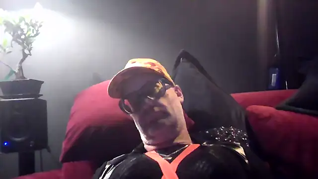 biffboff123 online show from May 25, 2026, 3:12 am