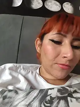 florecita9 online show from November 20, 2025, 5:34 pm