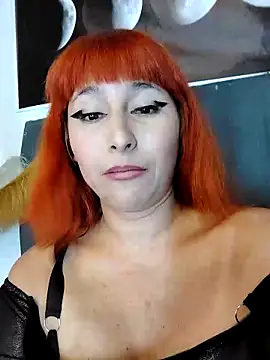 florecita9 online show from January 6, 2026, 10:12 pm