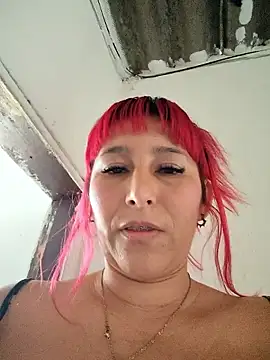 florecita9 online show from May 15, 2026, 5:20 pm