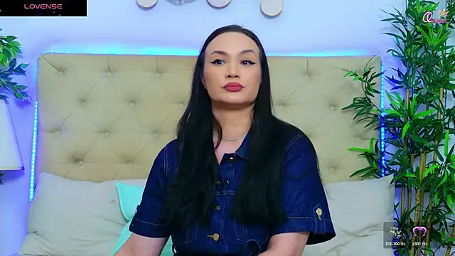 DaliyaArabian online show from May 27, 2026, 12:02 pm