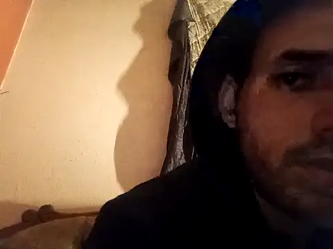 Chatoxxx614 online show from February 26, 2025, 12:38 am