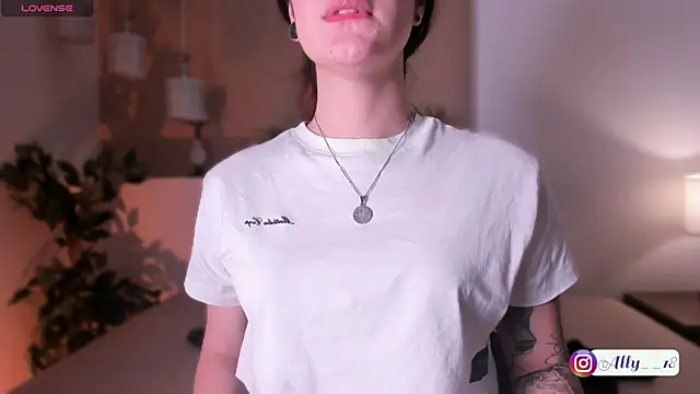 Ally addams online show from September 11, 2025, 3:39 am