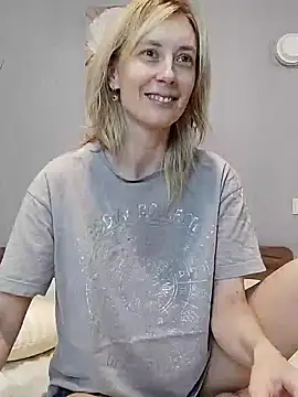 AvelinaLeoni online show from December 12, 2024, 6:57 am