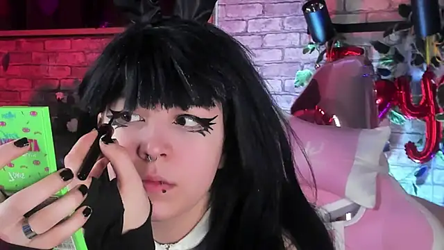 Alex Howell online show from February 17, 2025, 8:47 pm