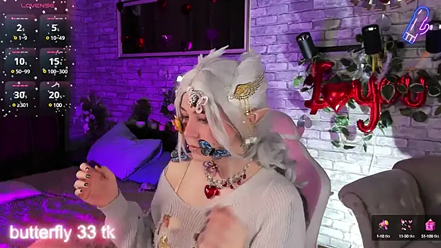 Alex Howell online show from March 8, 2025, 8:35 pm