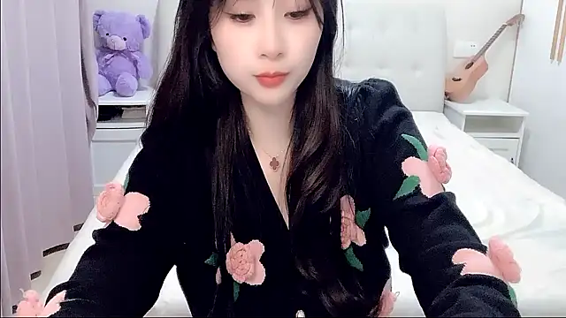 aisha123123 online show from October 30, 2025, 2:18 pm