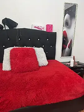 karenlennox1 online show from January 18, 2026, 12:14 am