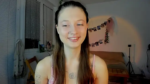 Jenny darling love online show from February 26, 2025, 7:05 pm