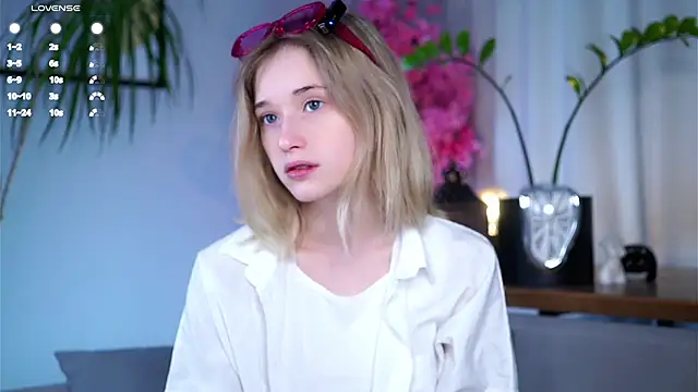 EdlinHargus online show from March 18, 2025, 1:32 am