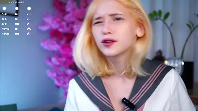 EdlinHargus online show from March 22, 2025, 1:11 am