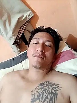 Snapshot of latinobm83 chatting on February 6, 2025, 12:59 pm latinobm83 online show from February 6, 2025, 12:59 pm