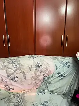 Snapshot of KittieCatty chatting on September 25, 2025, 2:04 am KittieCatty online show from September 25, 2025, 2:04 am