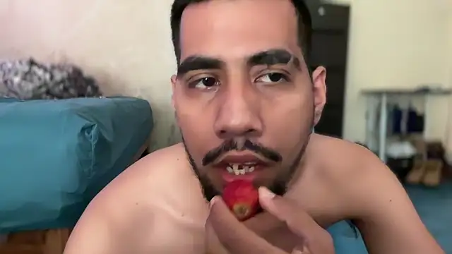 Snapshot of EnriquePersian197 chatting on January 19, 2025, 3:21 pm EnriquePersian197 online show from January 19, 2025, 3:21 pm