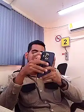 Snapshot of EnriquePersian197 chatting on January 23, 2025, 6:03 pm EnriquePersian197 online show from January 23, 2025, 6:03 pm