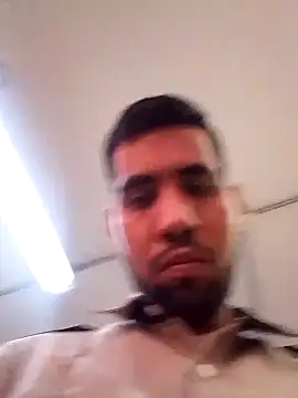 Snapshot of EnriquePersian197 chatting on February 17, 2025, 2:04 pm EnriquePersian197 online show from February 17, 2025, 2:04 pm