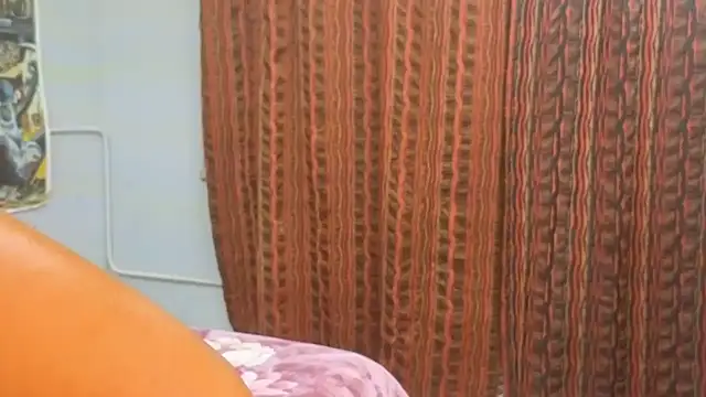 CaramelDelux27 online show from November 3, 2025, 8:10 pm